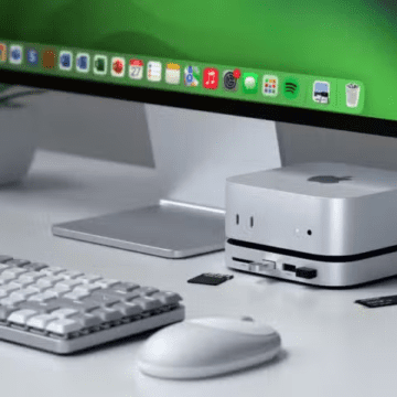 Hub Satechi para Mac mini M4 com suporte para SSD e portas adicionais, incluindo USB-A e leitor de cartão SD, em design de alumínio.