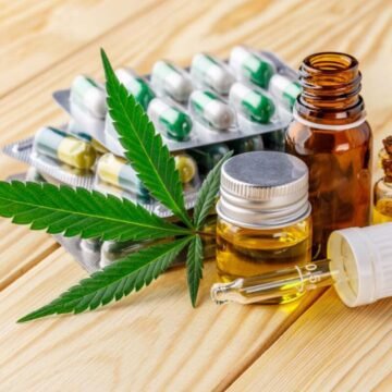 Ministros do STJ discutem julgamento sobre cultivo de cannabis para fins medicinais.