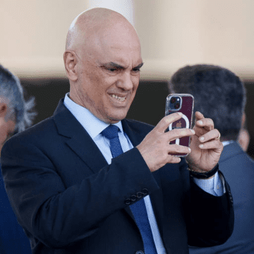 Vazamento de Áudio Expondo Suposta Troca de Favores entre STF e TSE Gera Polêmica e Críticas