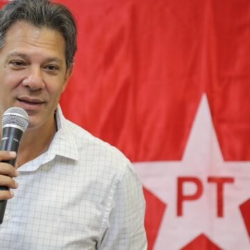 Folha do seu Paulo - PT Culpa Haddad por Repercussão Negativa de Monitoramento do Pix: Um Erro de Comunicação?