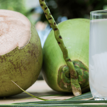 Folha do seu Paulo - Água de Coco: Use Com  Moderação