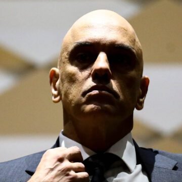 Folha do seu Paulo - Alexandre de Moraes: O 'Delegado' do STF? Uma Análise da Concentração de Poder na Corte
