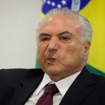Folha do seu Paulo - Ex-Presidente Temer Rebate Lula: "Falar em Golpe é Bobagem e Divide o País"