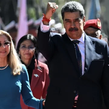 Folha do seu Paulo - Aumenta a Pressão: Sanções Internacionais à Venezuela Após Posse de Maduro