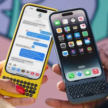Um close-up mostrando um celular antigo com teclado físico QWERTY e um smartphone moderno com tela touchscreen, simbolizando a evolução e as perdas nas funcionalidades.
