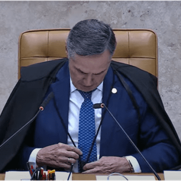 STF Fashion: Gravatas Personalizadas de R$ 38,4 Mil Geram Polêmica