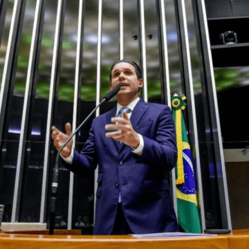 Hugo Motta e o Plano Secreto para termos bolsonaro de volta em 2026?